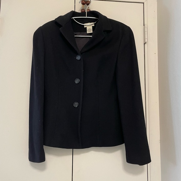 Ann Taylor navy blue 2: 100% wool blazer, excellent for the change